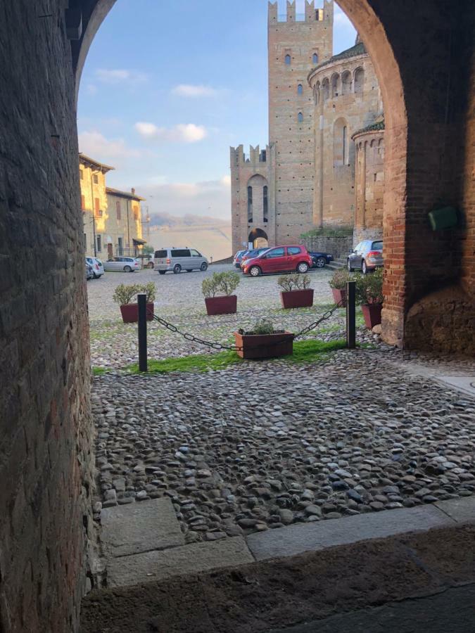 Dimora Del Podesta Castell'Arquato Bagian luar foto